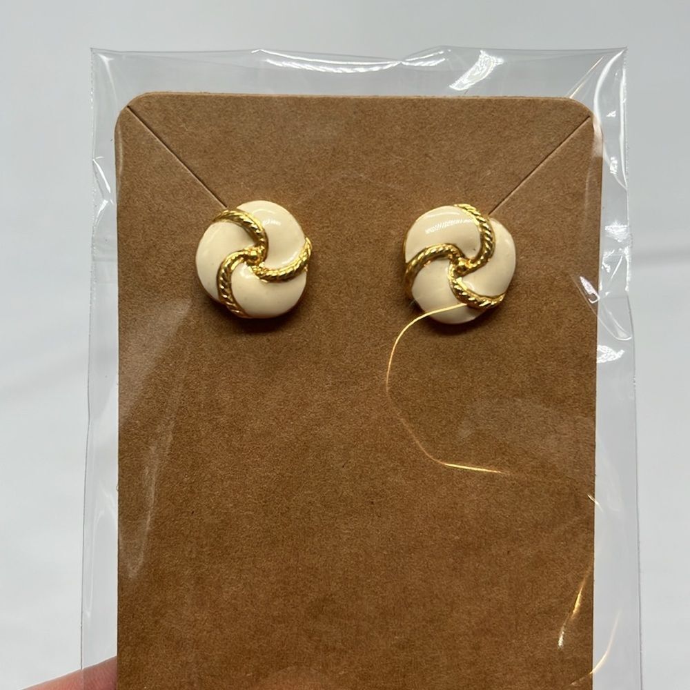 Vintage Trifari Cream and Gold Toned Swirl Earrings